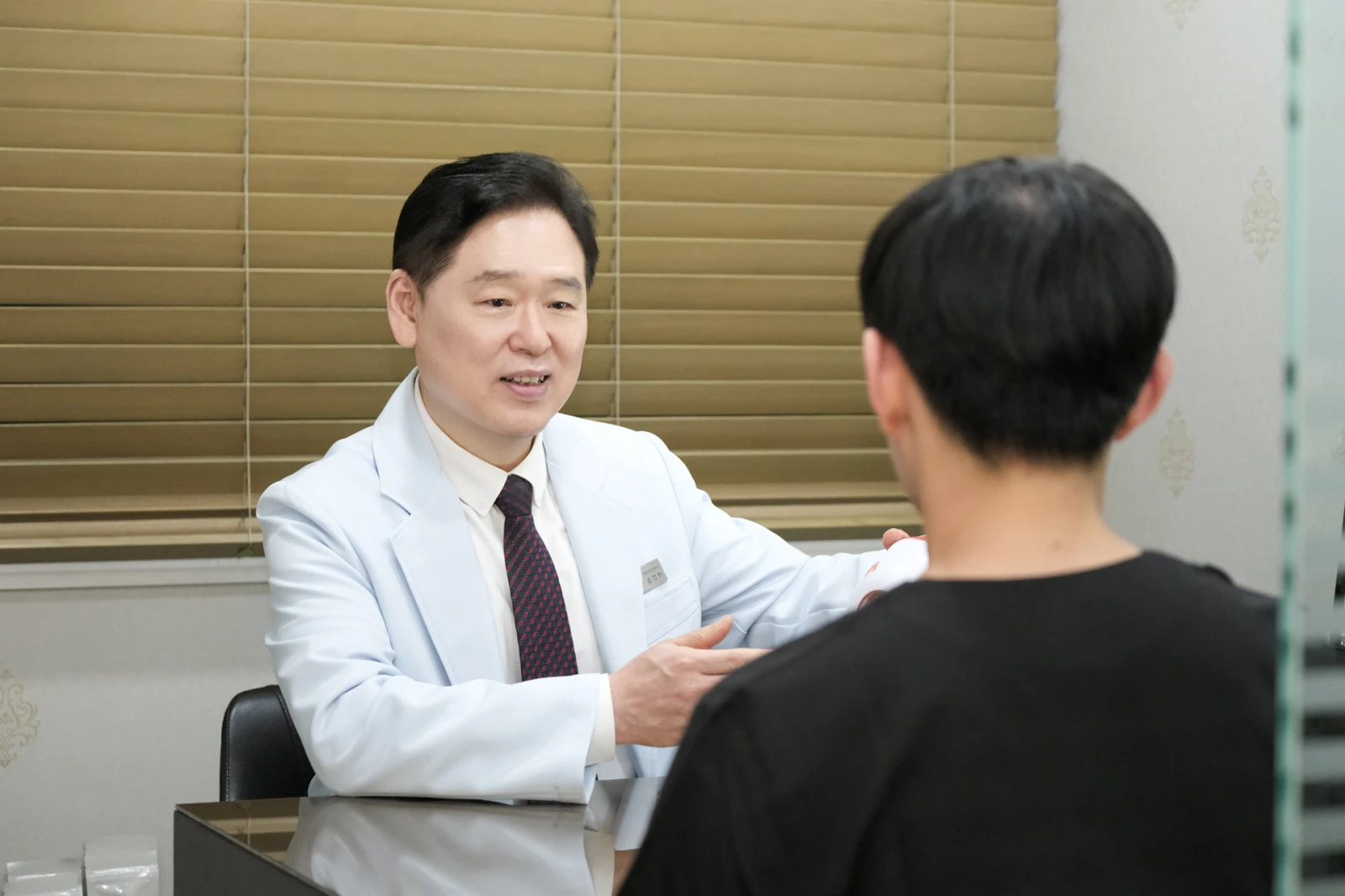 [헬스중앙] 초고도난시라섹, 수술 난이도 높은 이유는?